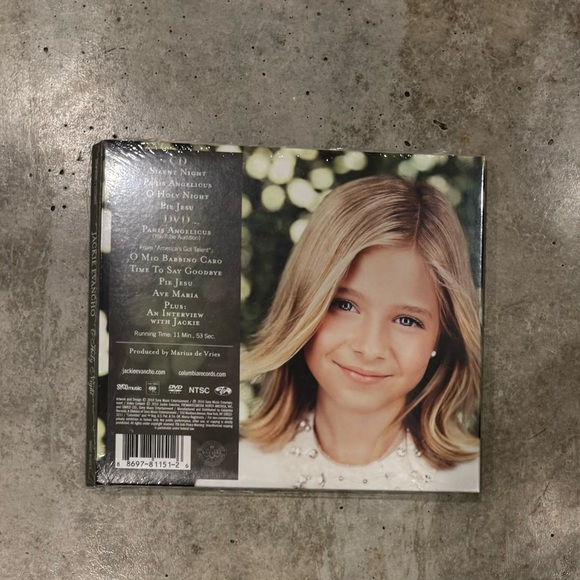 O Holy Night by Jackie Evancho (CD, 2010) brand new, factory sealed - Picture 2 of 2